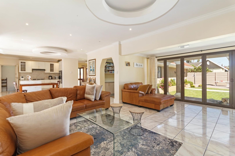 4 Bedroom Property for Sale in Milnerton Western Cape